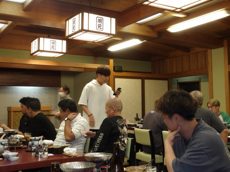 大阪を歩く市川・中野・W今井