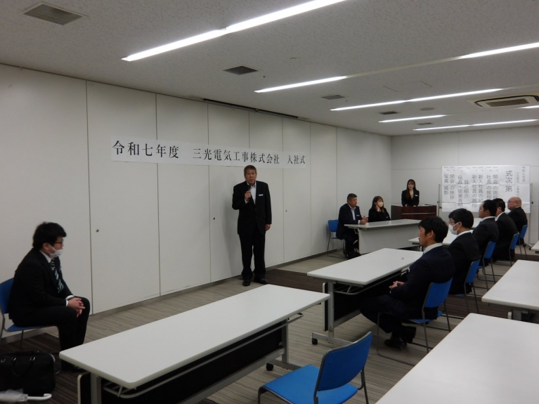 入社式　杉山さんの挨拶①